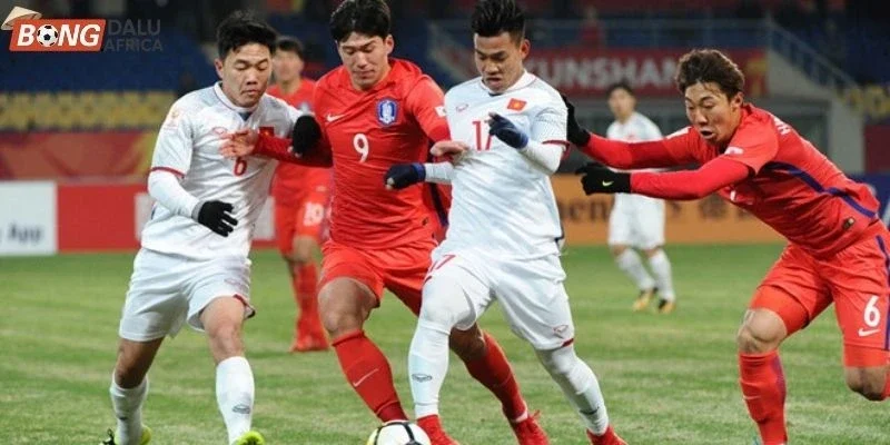 Phong độ Trung Quốc vs Nhật Bản 